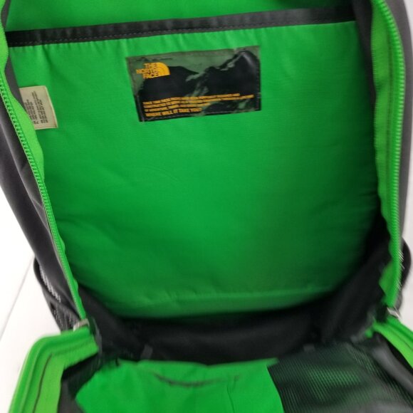 North Face Jester 28 Liter Black Green School Hiking 18 Inch Backpack - Picture 12 of 16
